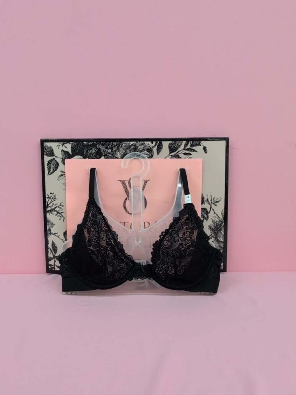 Victoria Secret Pink Wink Bow Details Unlined Plunge Bra 34B Pure Black